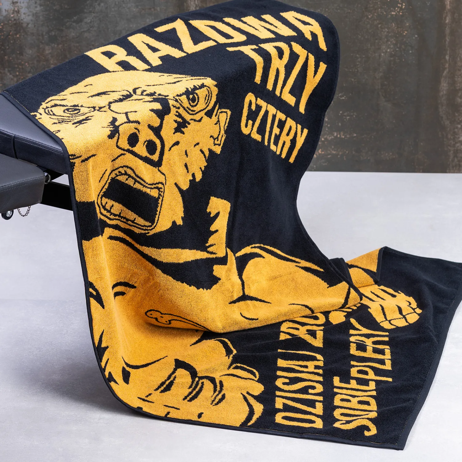 Kapitan Bomba Gadżety|Sportowe > Blok Ekipa | duży ręcznik kąpielowy 140×70 | żółto czarny – Spejson | nowy kolor!