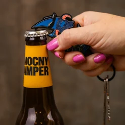 Kapitan Bomba Gadżety > Łęcina 2w1 Metalowy brelok i otwieracz do piwa